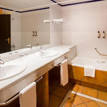 Ibersol & Hotel 4*