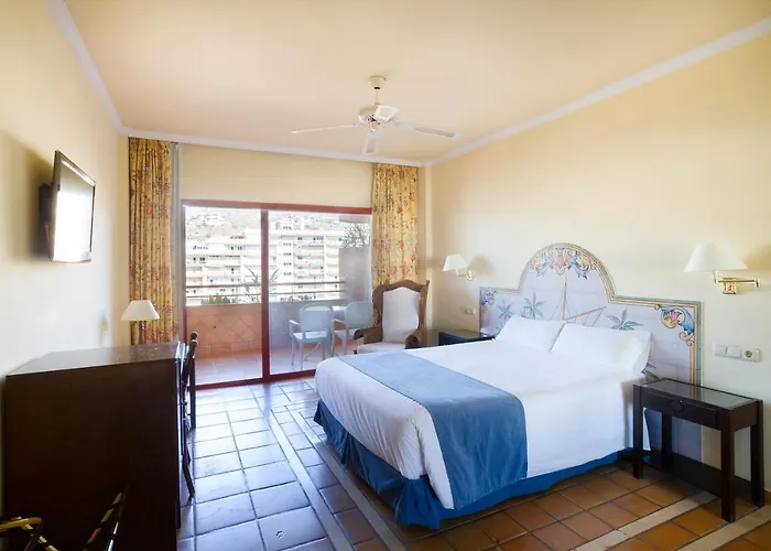 Almuñecar Playa Hotel 4*