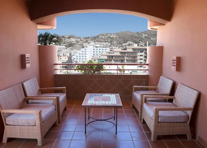 Almuñecar Playa Hotel 4*