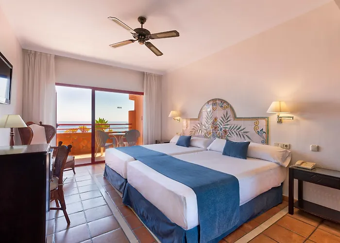 Almuñecar Playa Hotel 4*