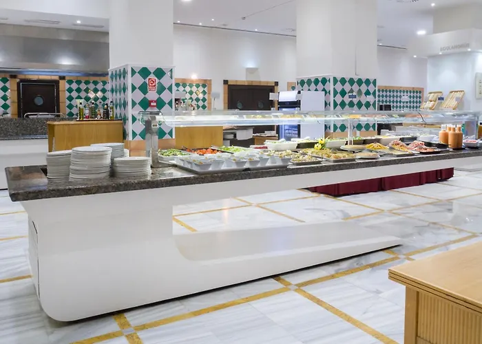 Almuñecar Playa Hotel 4*